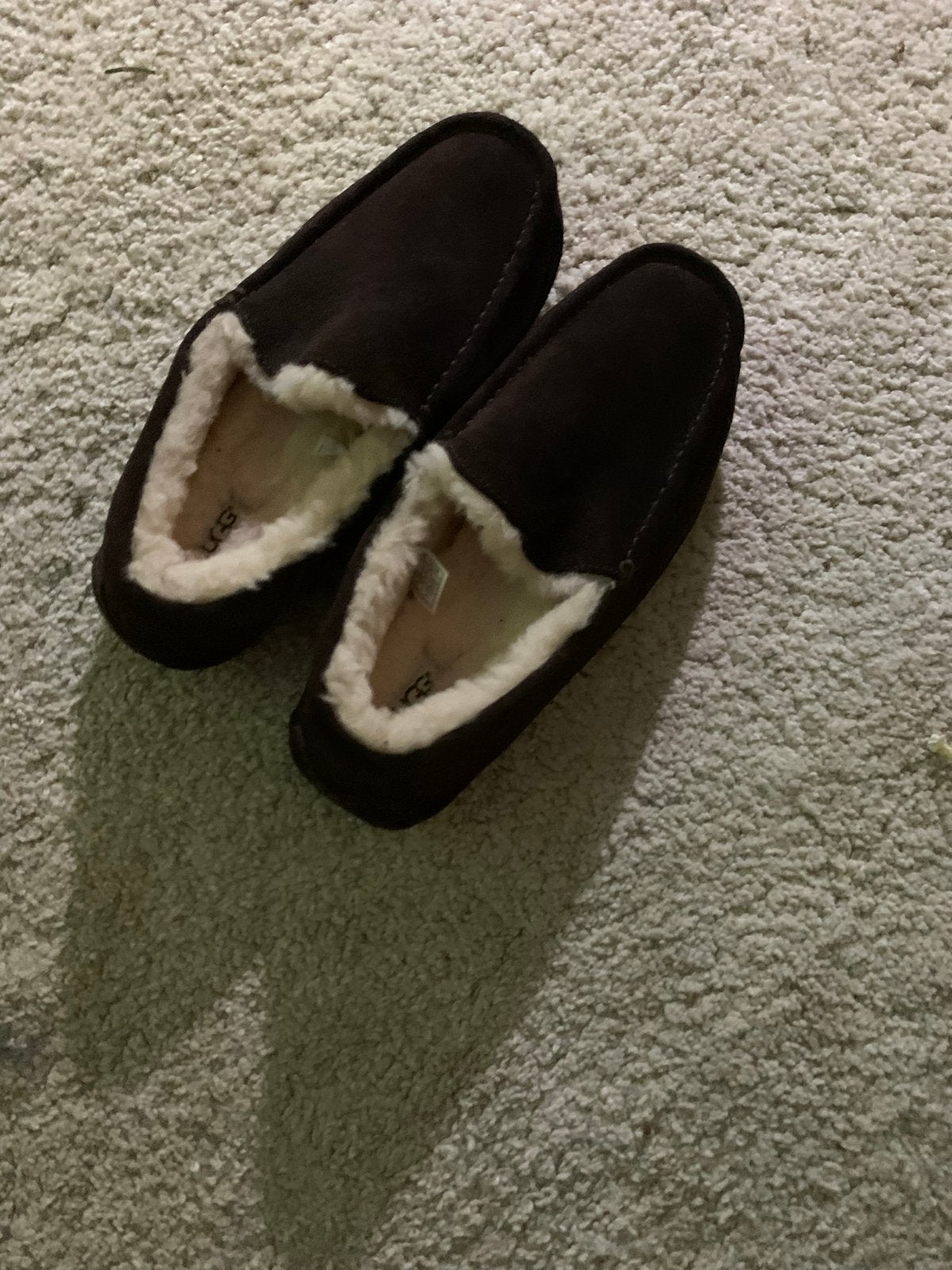Ugg sloffen maat 43 - Zo goed als nieuw, Ophalen of Verzenden, Zo goed als nieuw, Bruin, Pantoffels of Sloffen