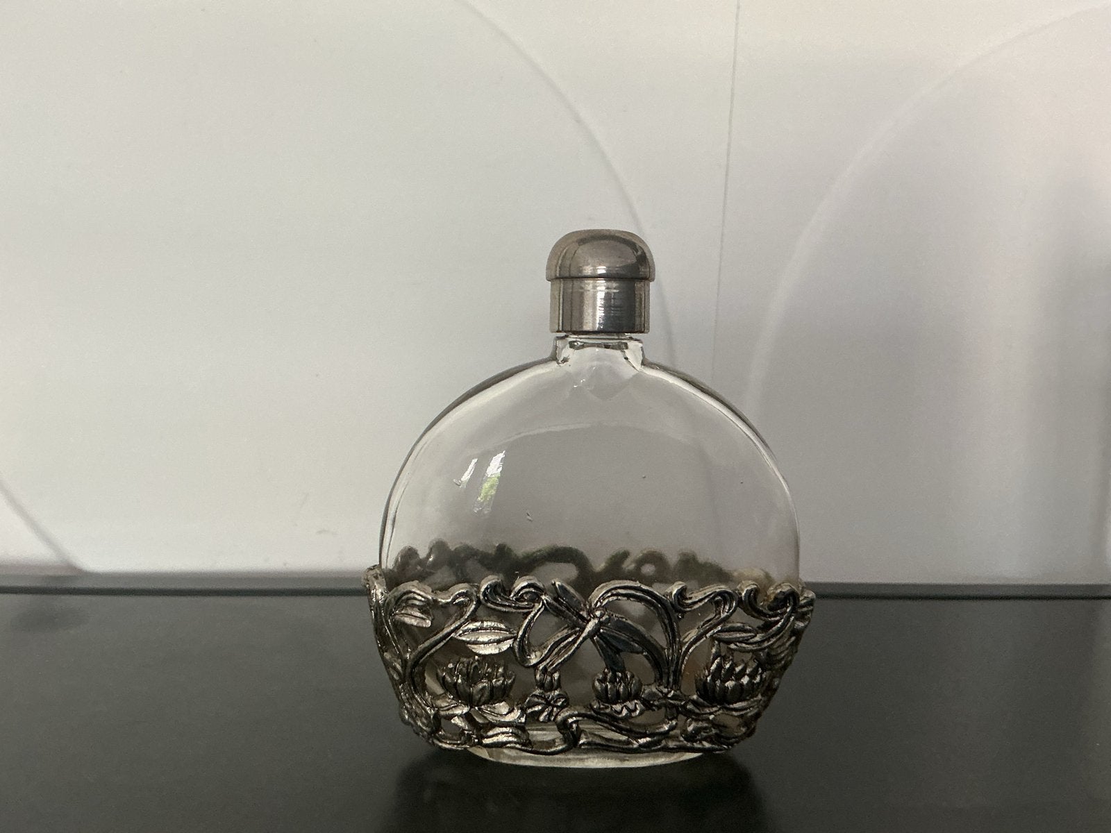 Vintage glazen fles met verzilveren decoratie, Ophalen of Verzenden