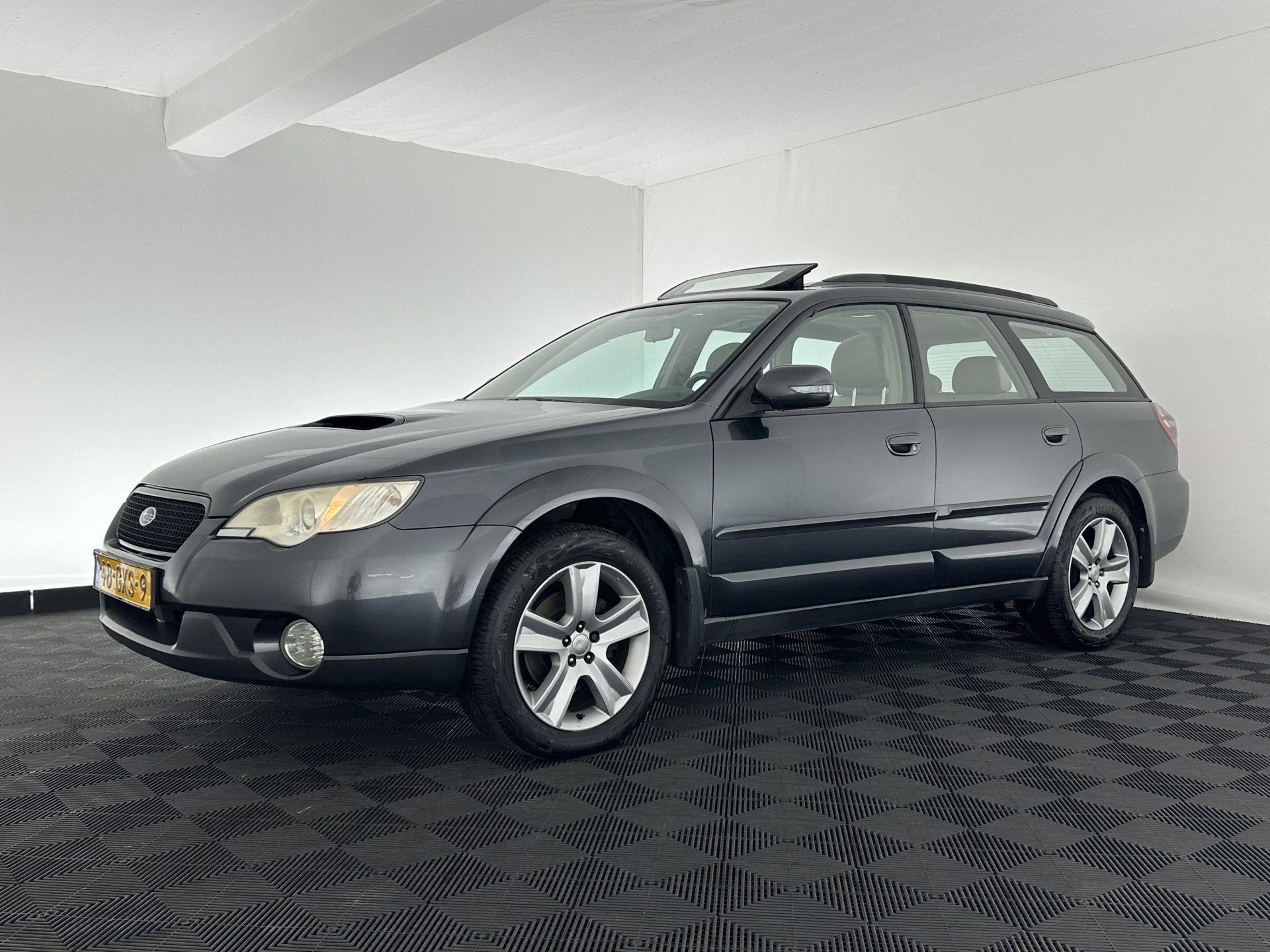Subaru Legacy Touring Wagon 2.0D Luxury AWD *PANO | LEATHER, Auto's, 1998 cc, Gebruikt, 4 cilinders, 750 kg