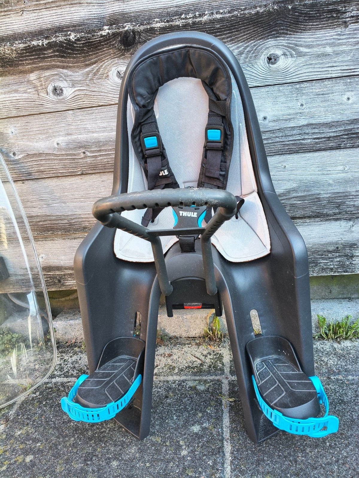 Thule Yepp Nexxt Mini Fietszitje met Windscherm, Voetsteuntjes, Ophalen of Verzenden, Zo goed als nieuw, Thule