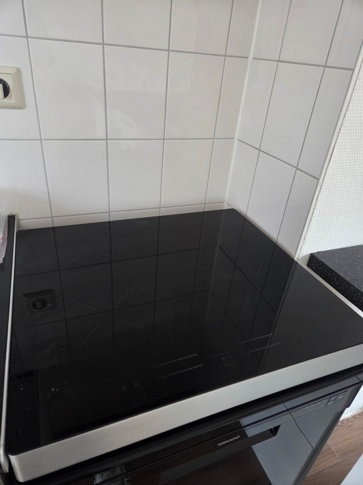 ETNA Inductiekookplaat - 4 zones (Plug & Cook), Witgoed en Apparatuur, Kookplaten, Zo goed als nieuw, Inductie, Vrijstaand, 4 kookzones