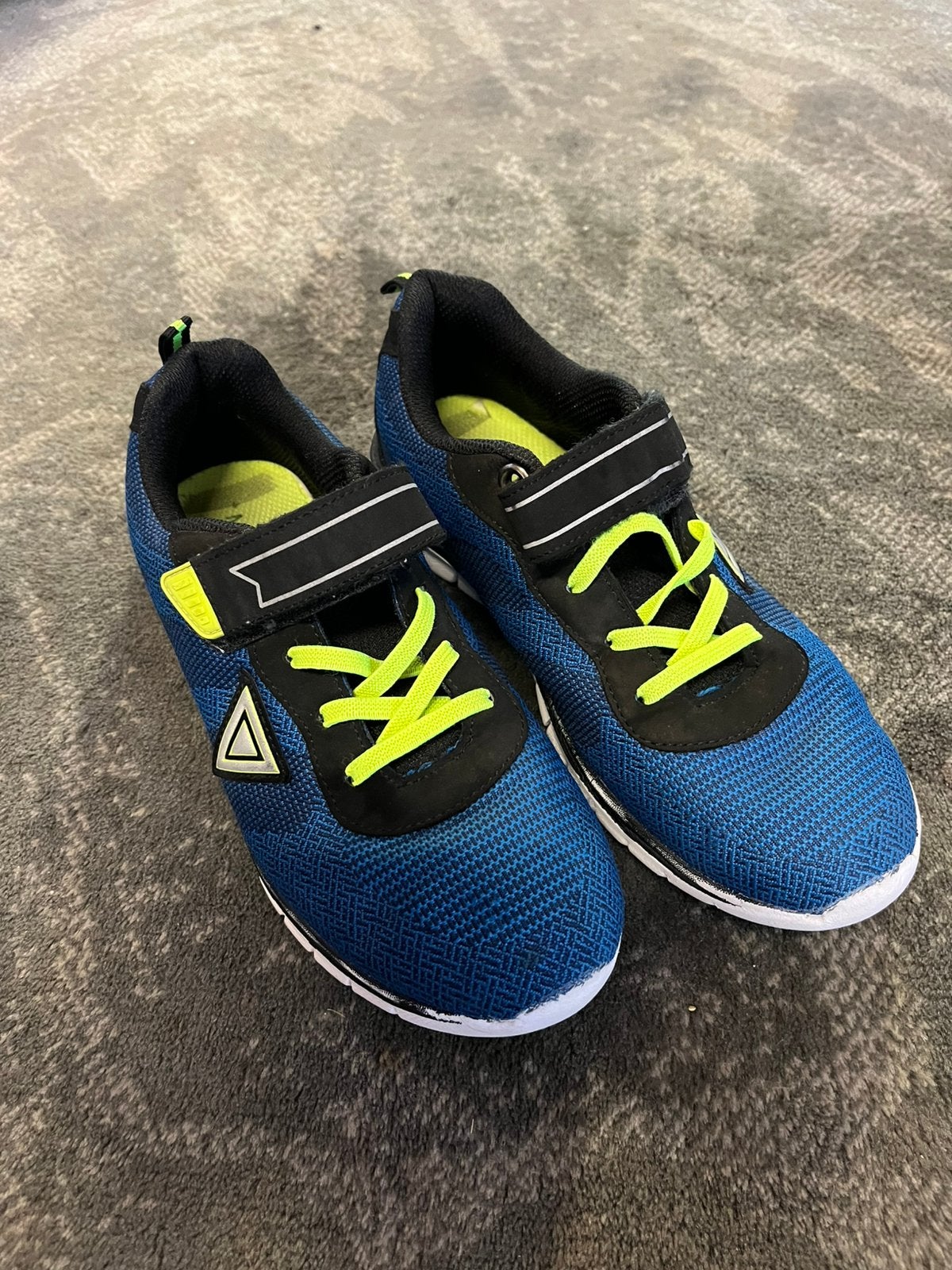 Gymschoenen, Ophalen of Verzenden, Zo goed als nieuw, Jongen of Meisje, Sportschoenen