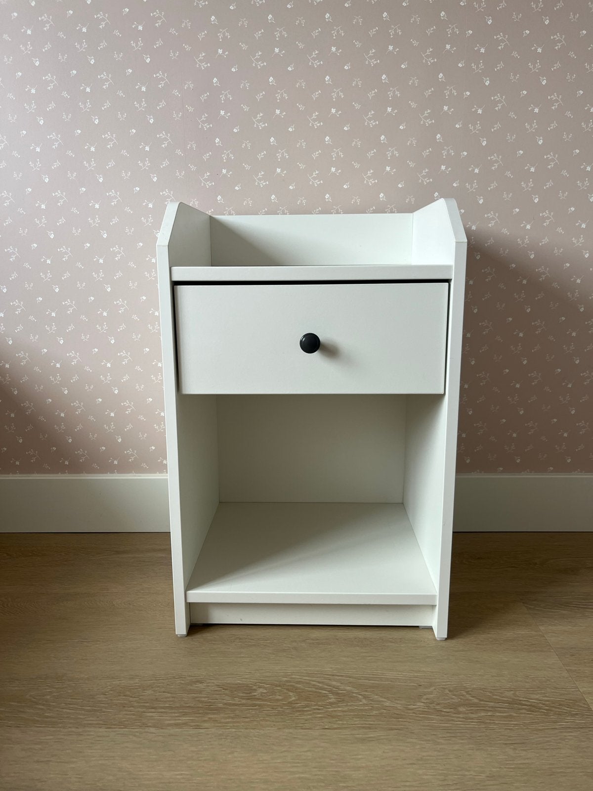 IKEA Hauga nachtkastje wit - Zo goed als nieuw, Ophalen, Minder dan 45 cm, 55 tot 70 cm, Zo goed als nieuw