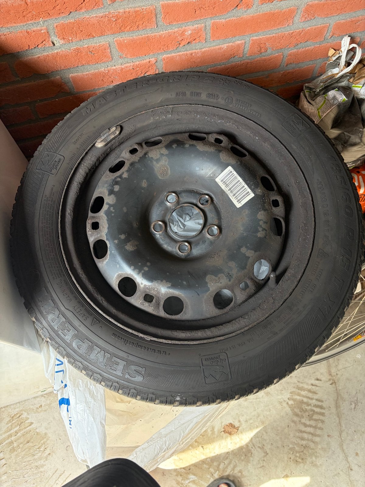 Winterbanden met velgen voor VW Polo (2009-2013) - 5mm profi, Ophalen, Gebruikt