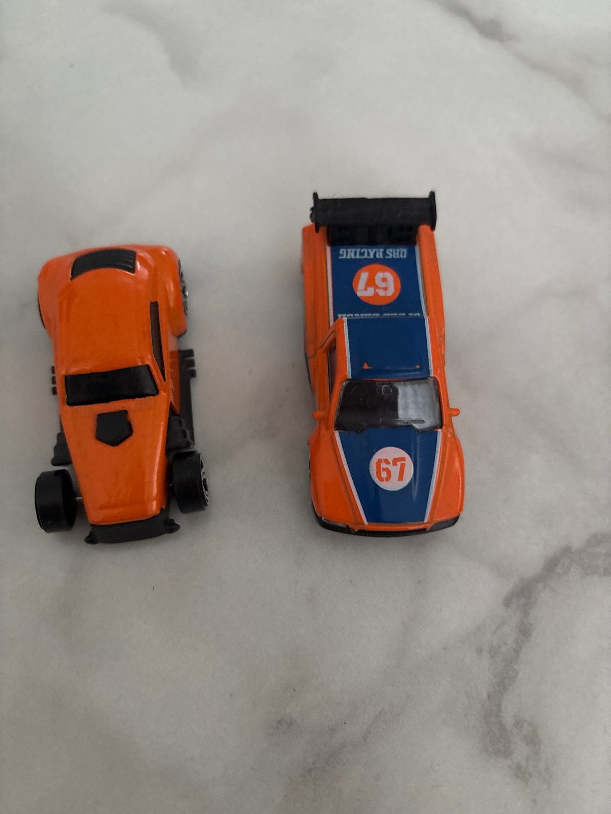 Set van 2 Matchbox/Hot Wheels raceauto's, Ophalen of Verzenden, Gebruikt