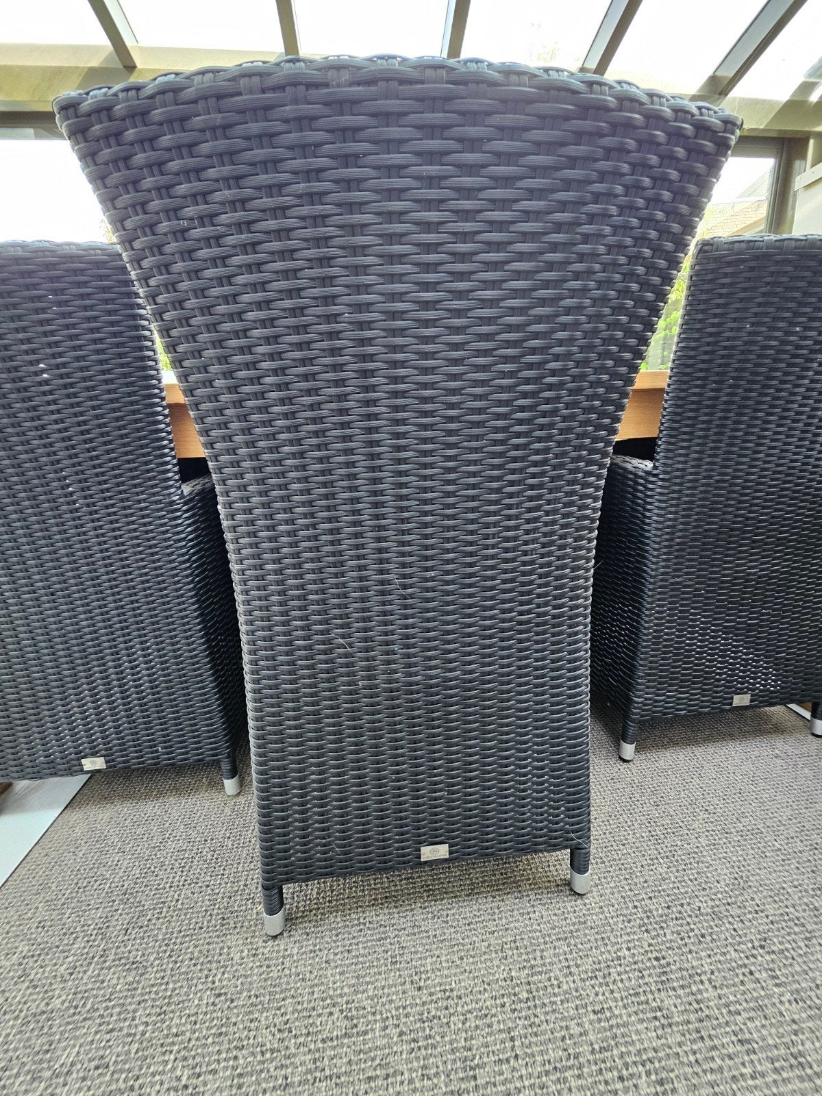 Grote Tuintafel met Zwarte Wicker Tuinstoelen (6 stuks), Ophalen, Stof, Gebruikt, Zwart