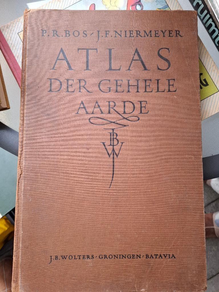 Atlas der gehele Aarde, Overige atlassen, Ophalen of Verzenden, Zo goed als nieuw, 1800 tot 2000