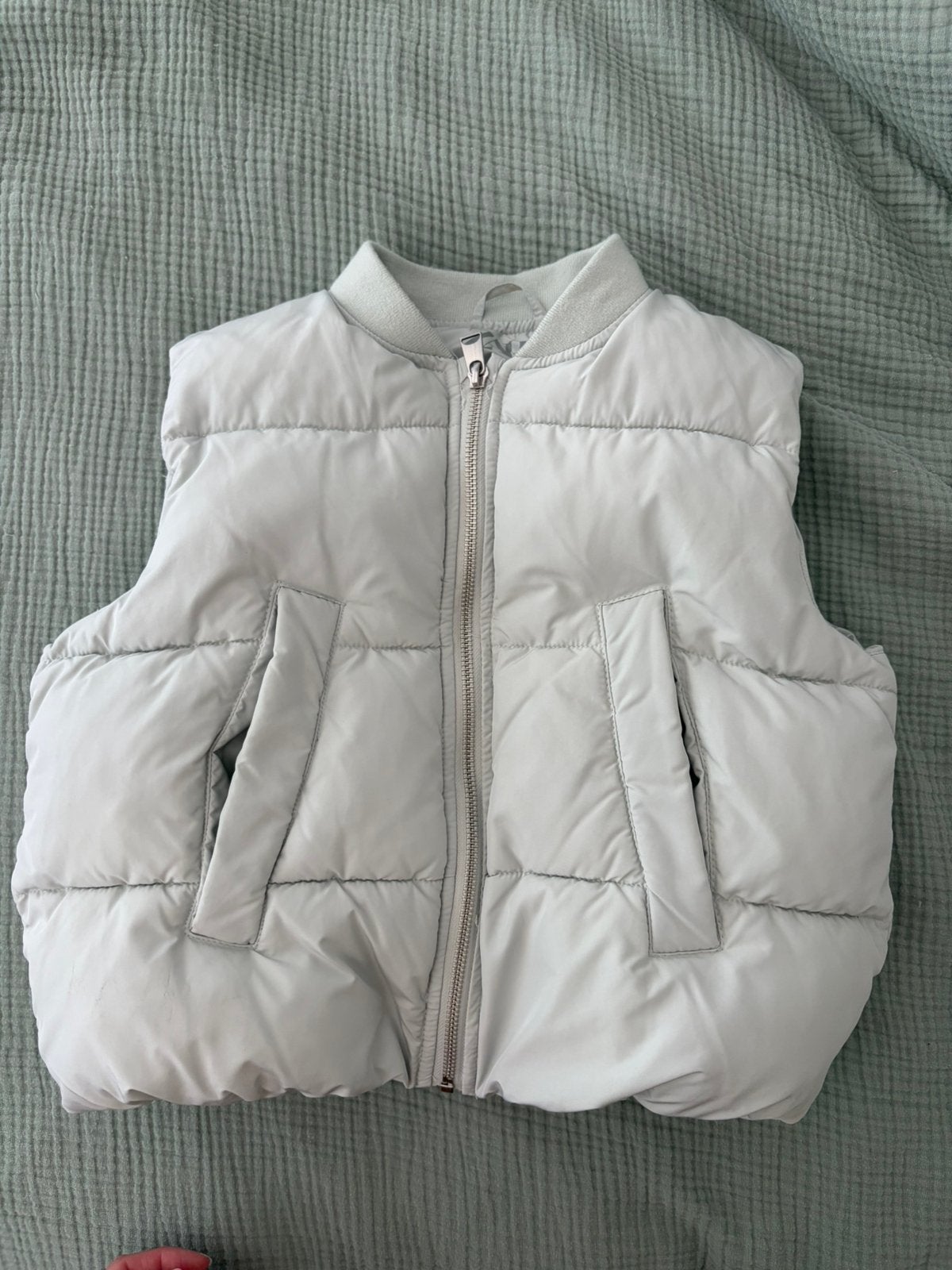 Cropped bodywarmer Zara maat 8-9 jaar 128, Ophalen of Verzenden, Zo goed als nieuw, Meisje, Jas