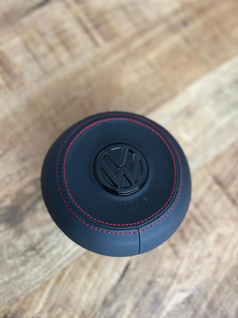 Airbag Cover leer met rood Stiksels– VW Golf 7.5 Polo T-roc, Auto-onderdelen, Interieur en Bekleding, Ophalen of Verzenden, Nieuw