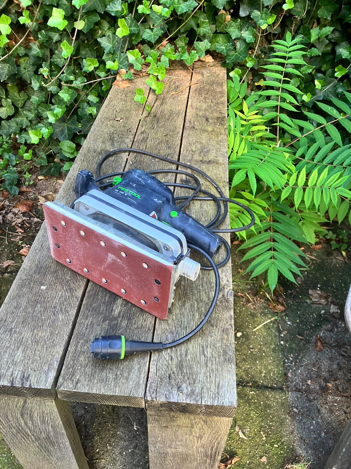 Festool schuurmachine RS 100 Q, Doe-het-zelf en Verbouw, Ophalen, Gebruikt, 600 tot 1200 watt, Vlakschuurmachine