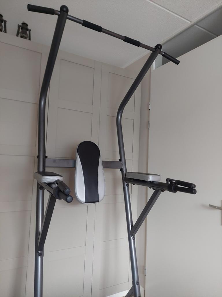 Power tower fitness apparaat, Ophalen, Krachtstation, Armen, Zo goed als nieuw