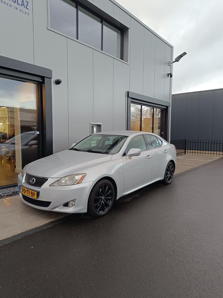 Lexus IS 250 2.5 AUT 2007 Grijs, Auto's, Lexus, Achterwielaandrijving, 1535 kg, 6 cilinders, 1500 kg