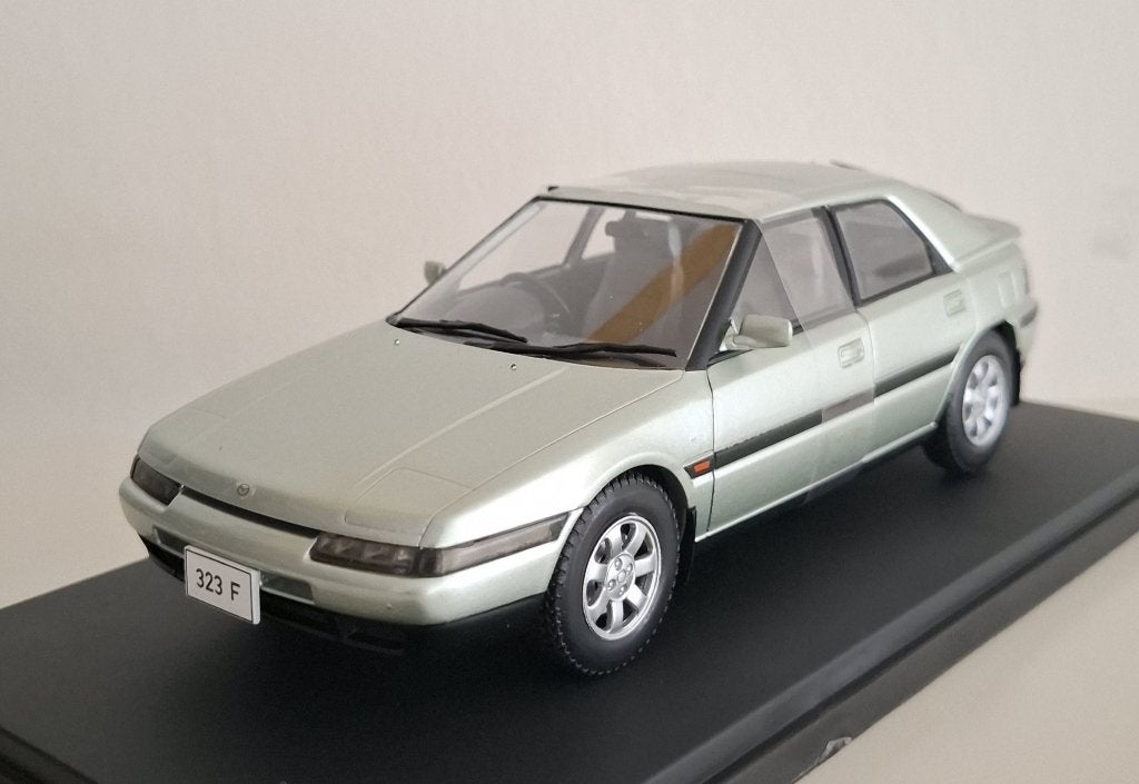 Mazda 323 F - 1989 -, Hobby en Vrije tijd, Ophalen of Verzenden, Nieuw, Auto, Overige merken