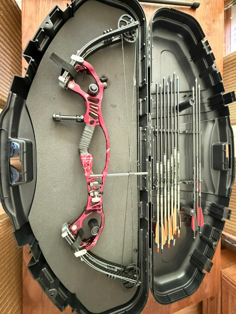 Compoundboog Hoyt Pro Comp Elite met accessoires en koffer, Sport en Fitness, Handboogschieten, Verzenden, Gebruikt, Compoundboog