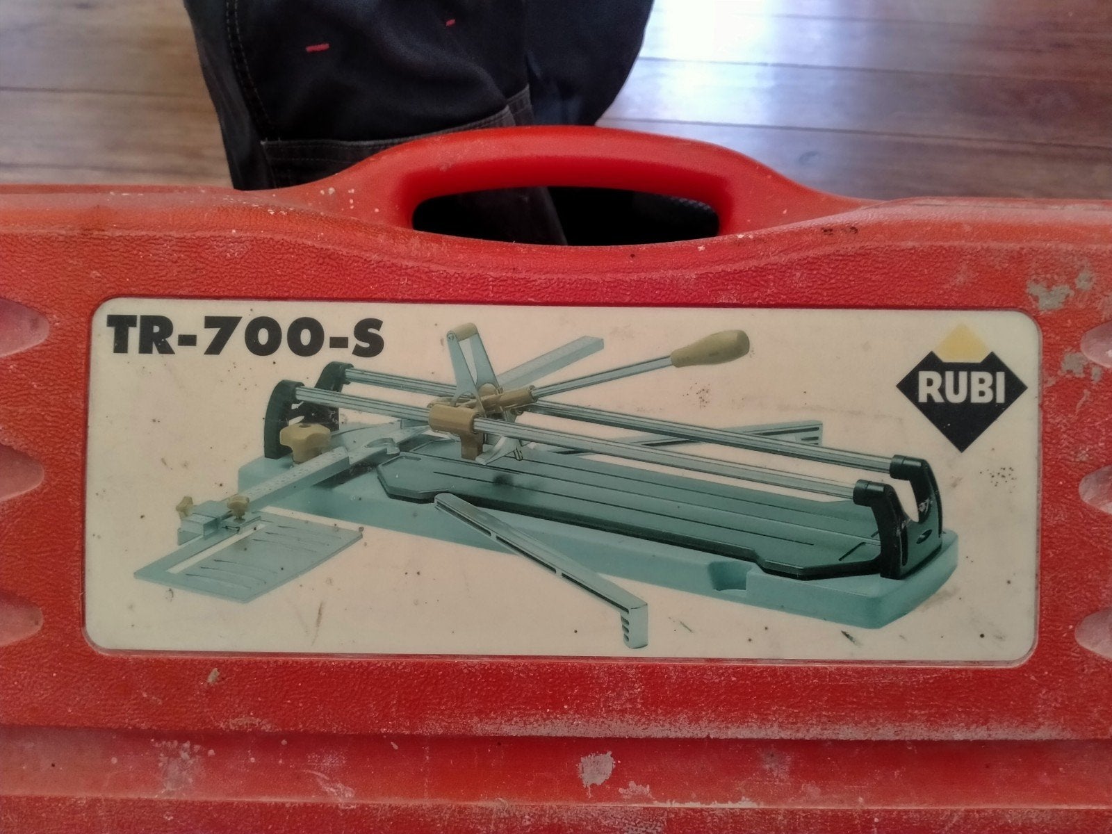 Tegelsnijder Rubi TR-700-S, Ophalen