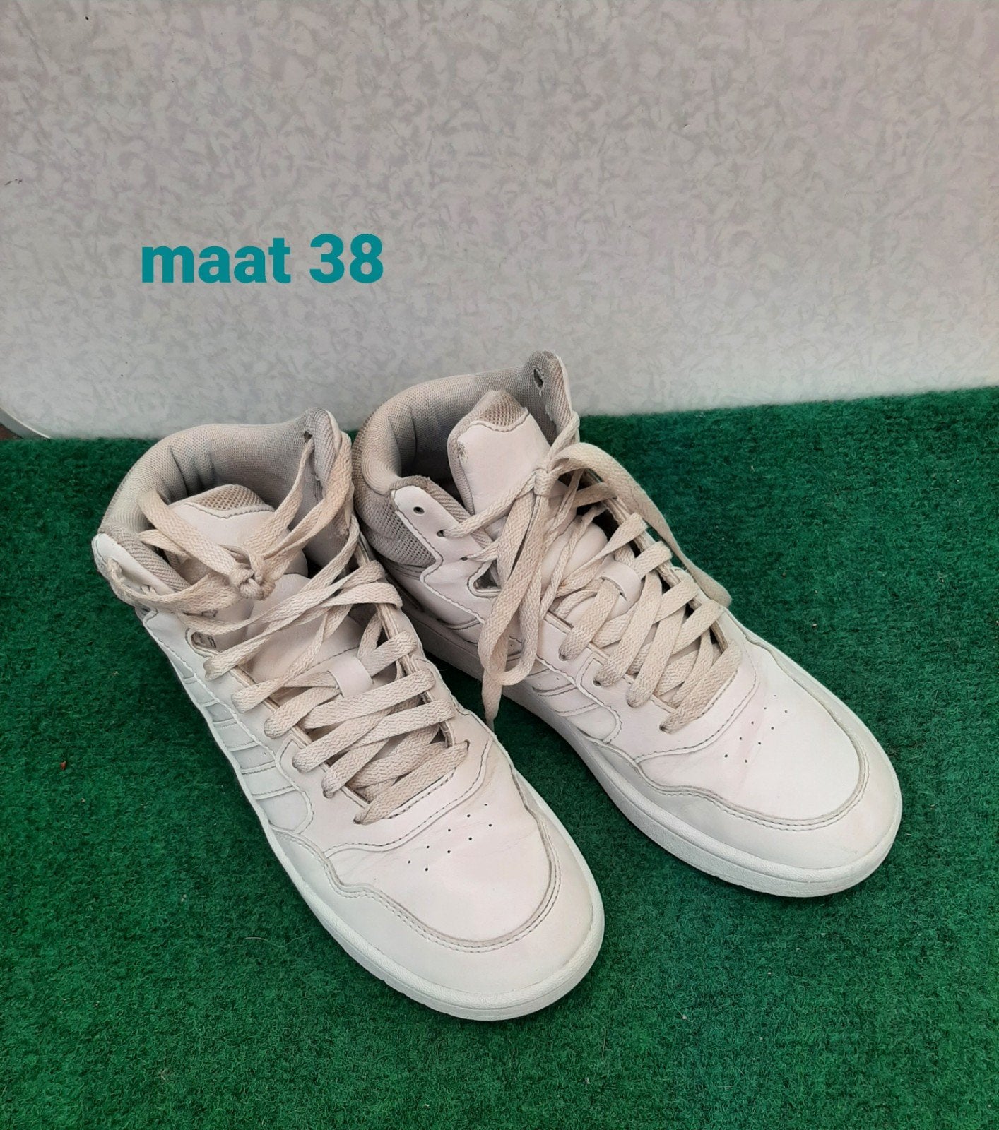 Adidas schoenen, Kleding | Heren, Schoenen, Ophalen of Verzenden, Gedragen, Sportschoenen