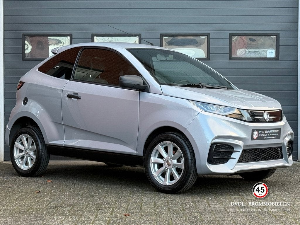 Aixam Coupé Premium Brommobiel 2024 1e eig 22dkm NIEUWSTAAT, Diversen, Brommobielen en Scootmobielen, Overige merken, Gebruikt