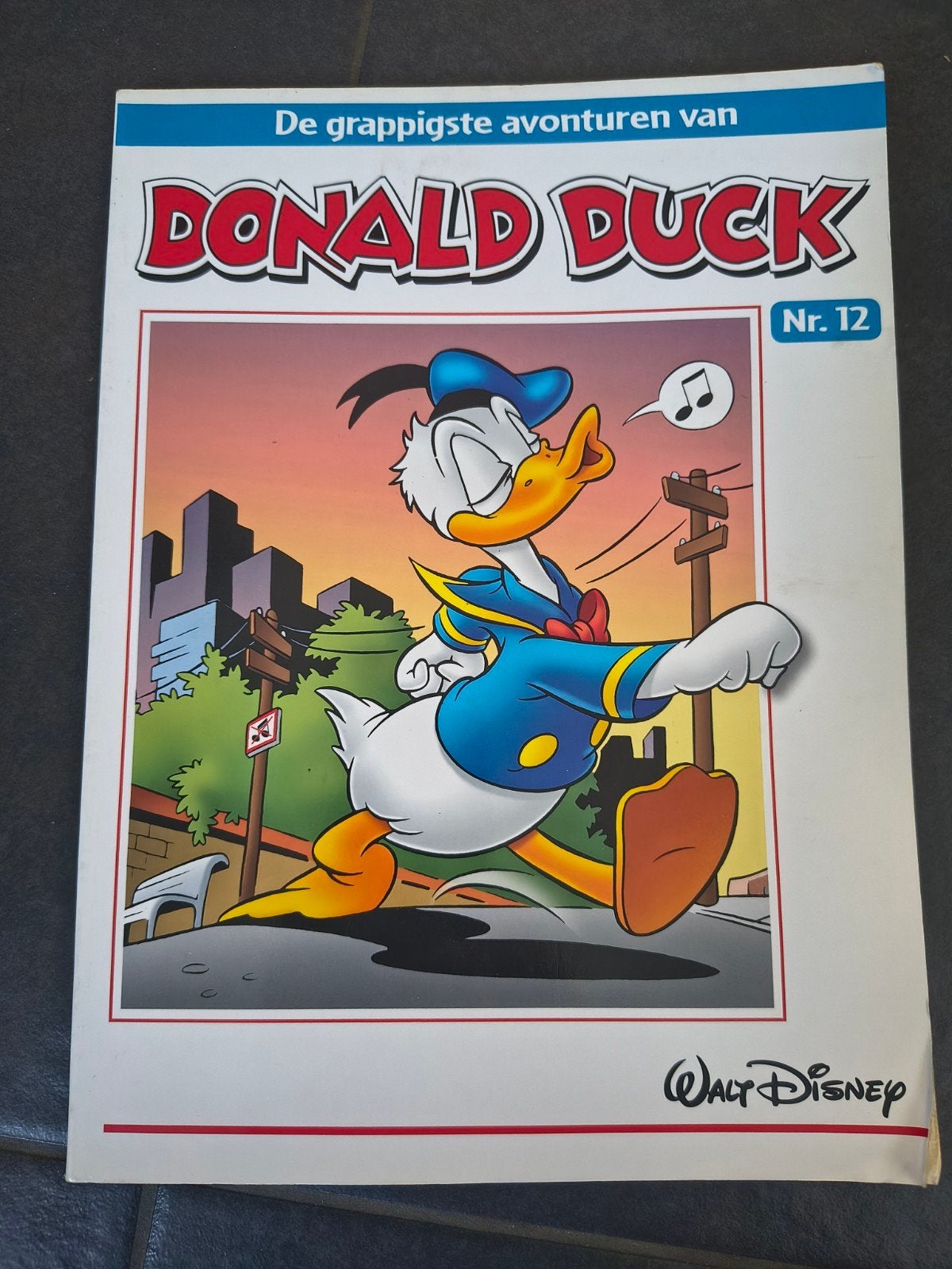 Donald Duck Nr. 12 - De grappigste avonturen, Eén stripboek, Ophalen of Verzenden, Gelezen, Walt Disney