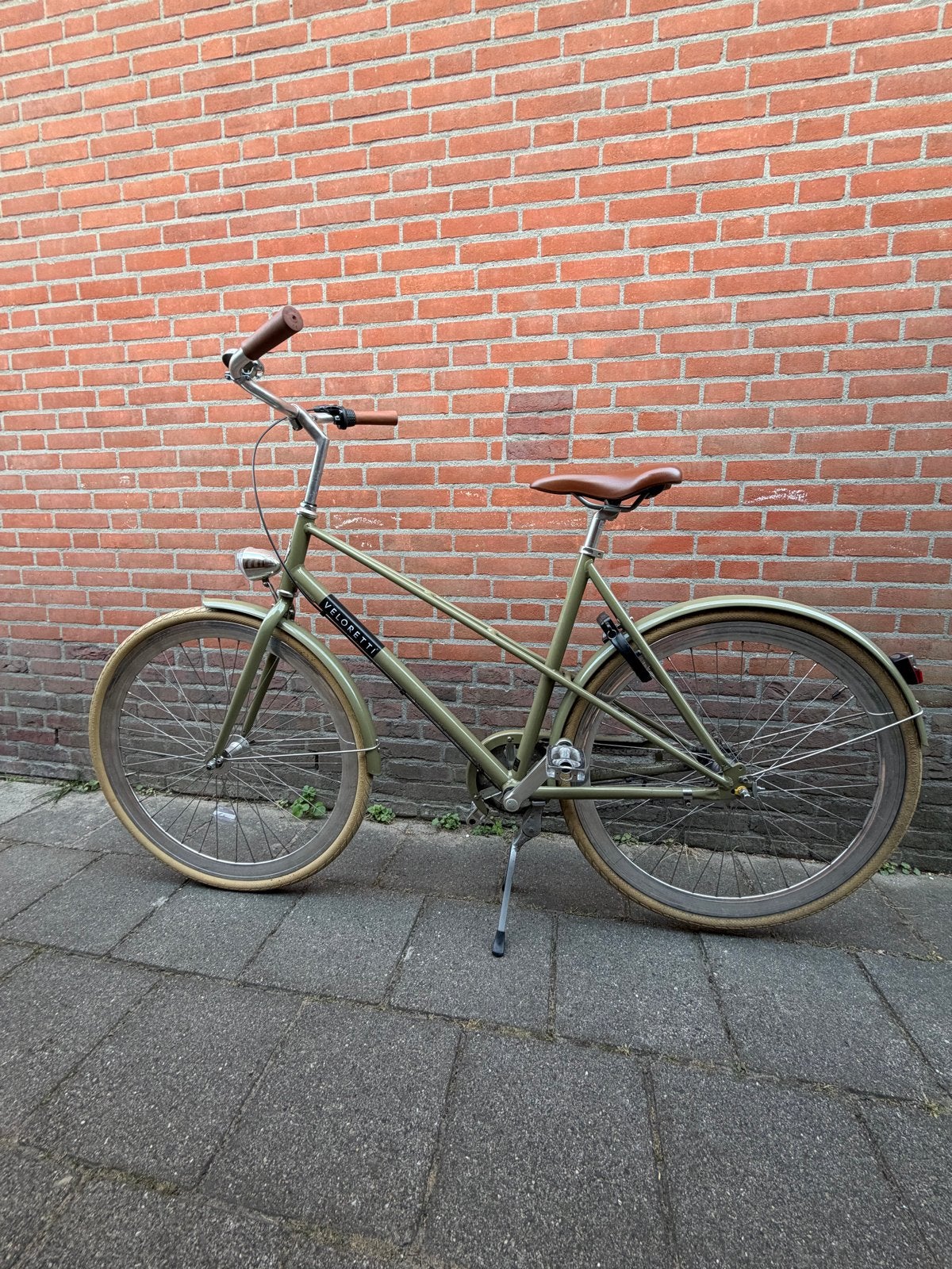 Veloretti fiets - Damesfiets - Olijfgroen - Zo goed als nieu, Fietsen en Brommers, Fietsen | Dames | Damesfietsen, Zo goed als nieuw