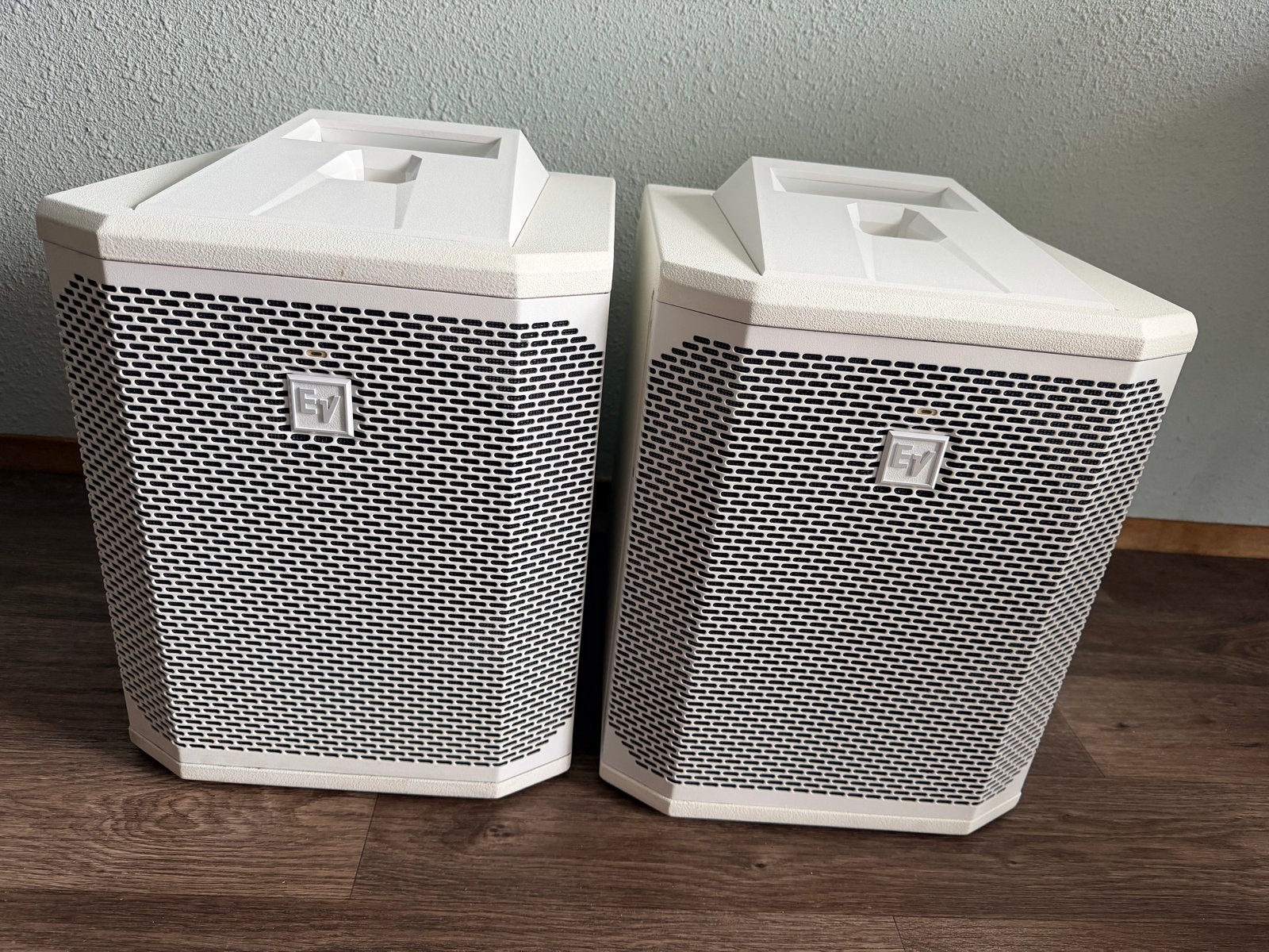 Electro-Voice EV Evolve 30M PA-systeem (2 stuks), Audio, Tv en Foto, Speakerset, Zo goed als nieuw, Bluetooth, Ophalen
