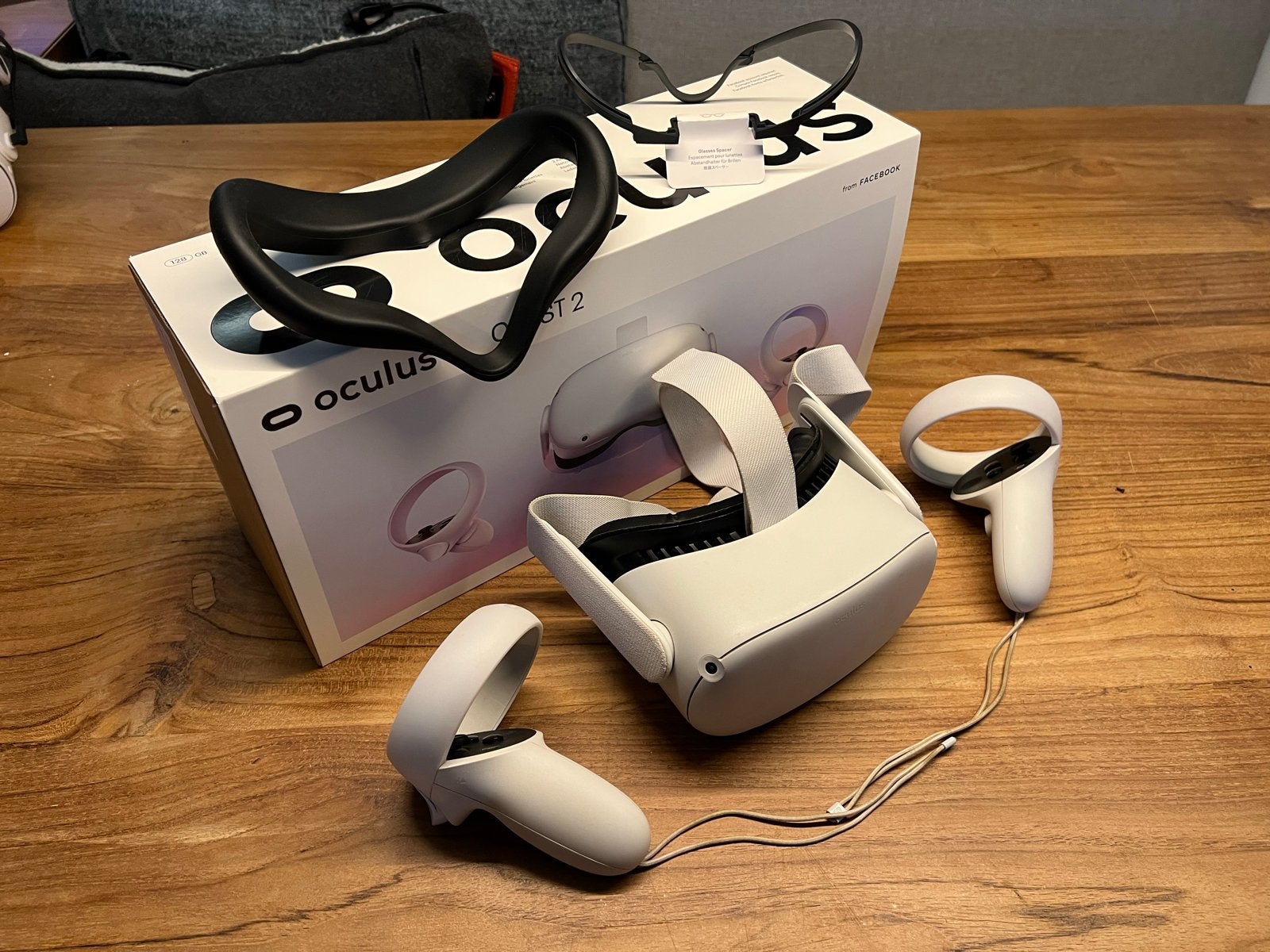 Oculus Quest 2 VR-bril - Zo goed als nieuw, Ophalen of Verzenden, Zo goed als nieuw, VR-bril, Overige platformen