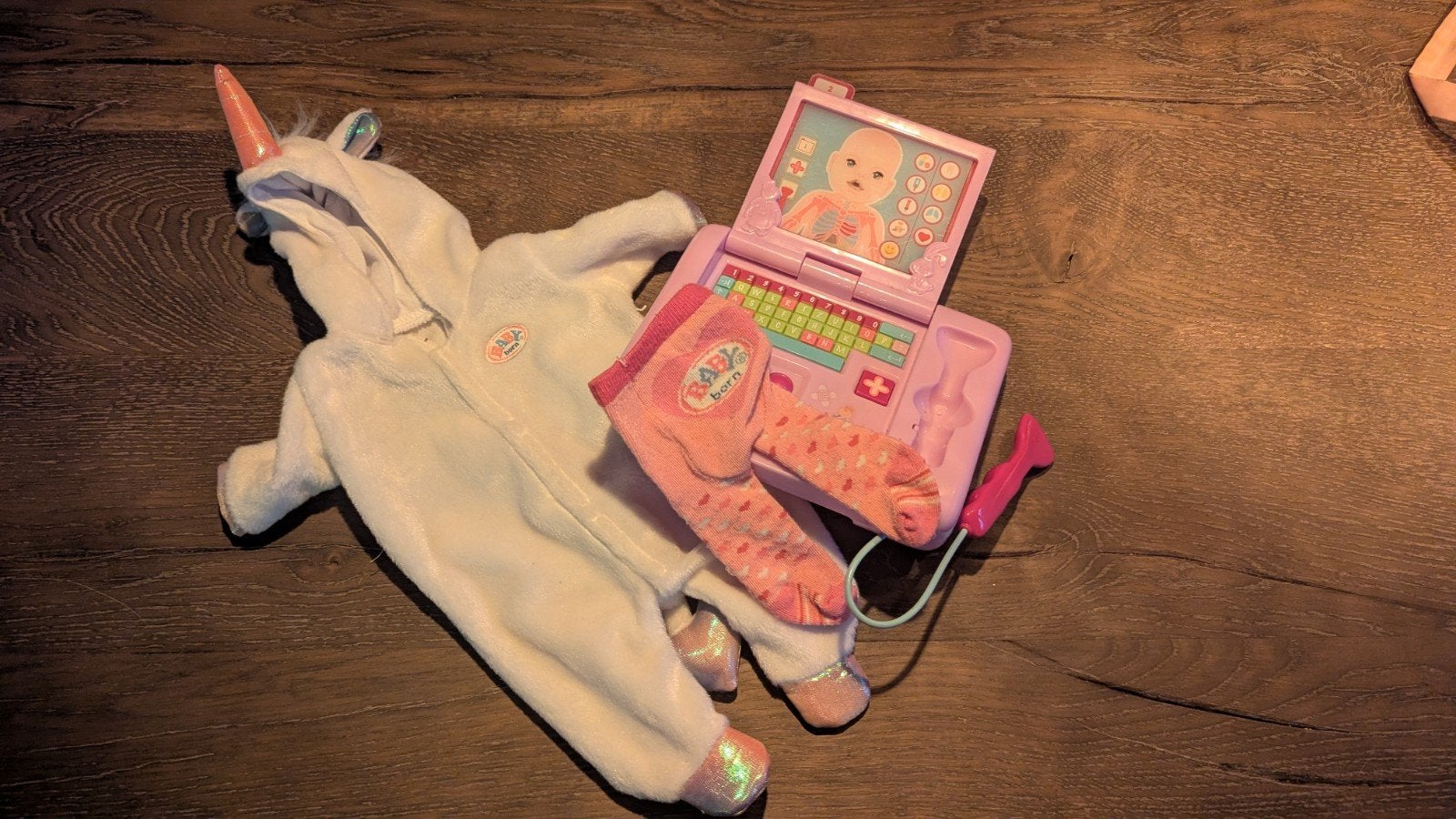 BABY born Eenhoorn pak, kleding en doktersset, Ophalen of Verzenden, Zo goed als nieuw, Babypop