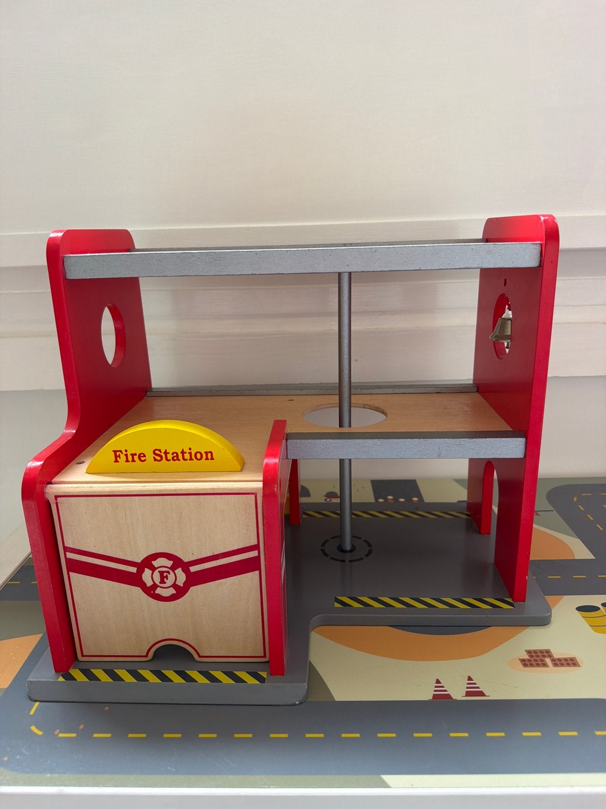 Houten Brandweerkazerne Speelset - Viga Toys, Ophalen, Gebruikt, Overige typen