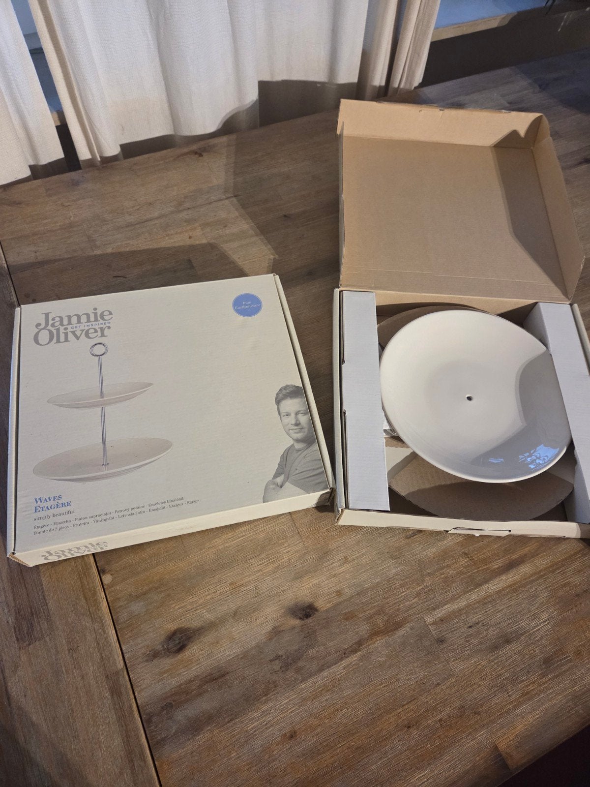 Jamie Oliver Waves Etagère 2-laags - Nieuw in doos, Ophalen of Verzenden, Nieuw, Etagère, Steen/keramiek