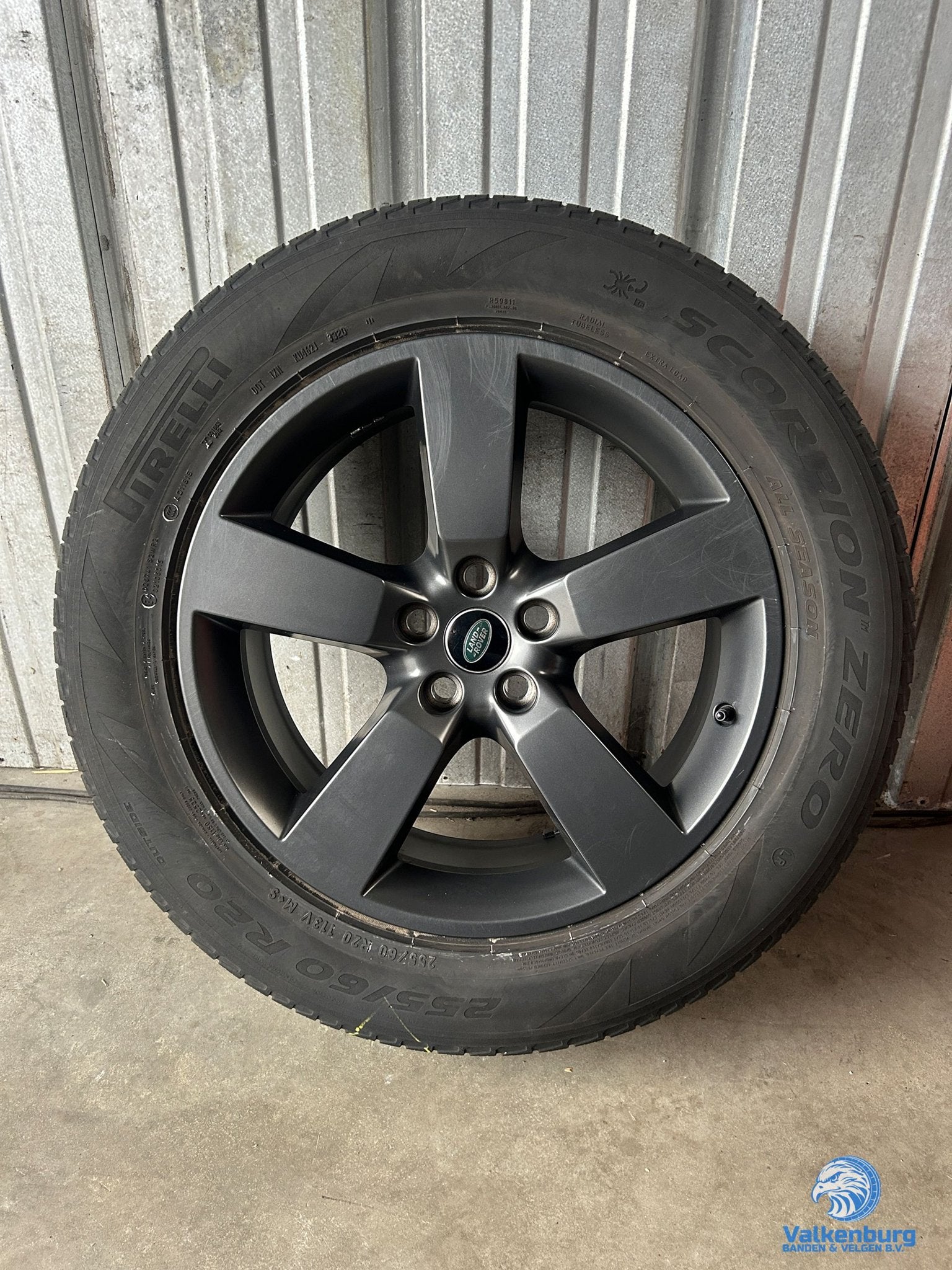 1 stuk reservewiel originele Land Rover Defender L663 Style, Gebruikt, 255 mm, -, -
