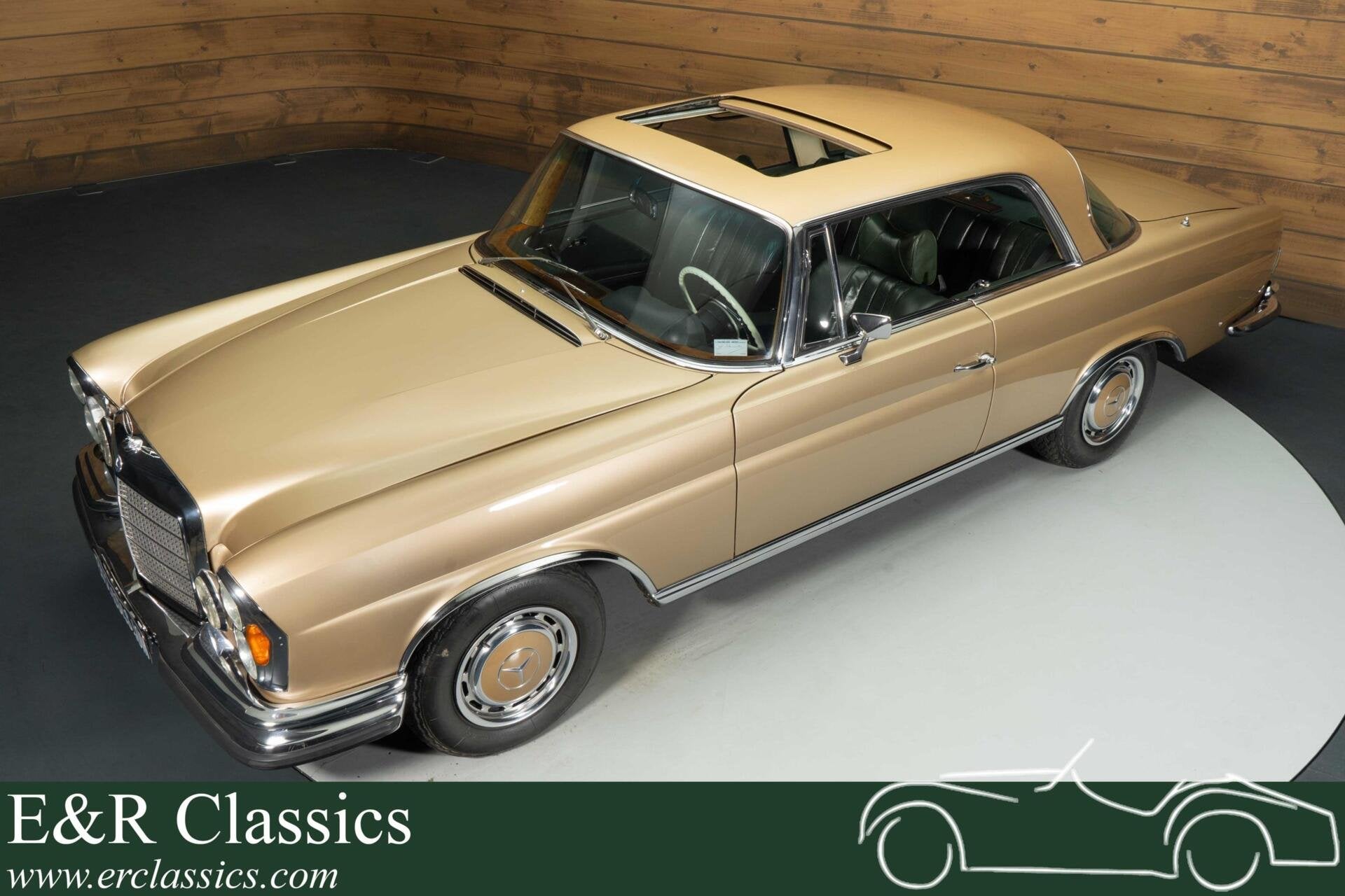 Mercedes 280 SE 3.5 Coupé | 1970, Auto's, Oldtimers, Lederen bekleding, Achterwielaandrijving, 4 stoelen, Beige