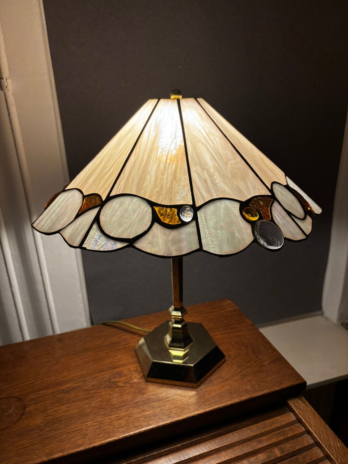Tiffany lamp tafellamp glas in lood, Huis en Inrichting, Tiffany lamp, Ophalen of Verzenden, Design, Glas
