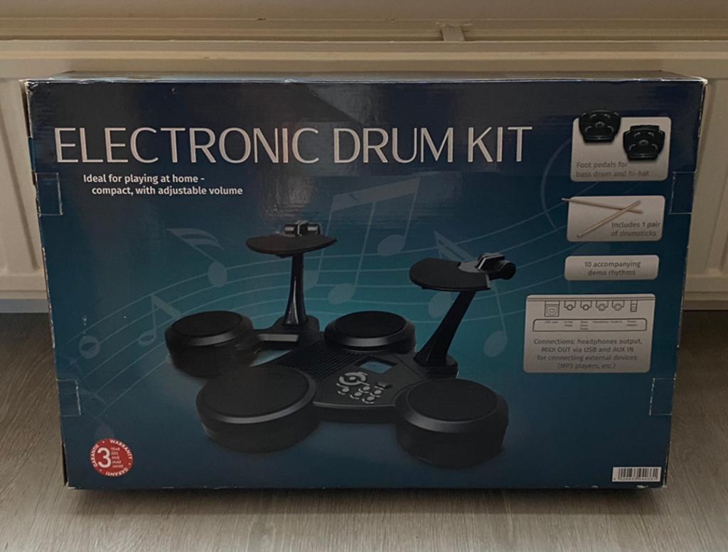 Elektronisch drumstel - Compact en verstelbaar volume, Muziek en Instrumenten, Drumstellen en Slagwerk, Ophalen of Verzenden, Zo goed als nieuw
