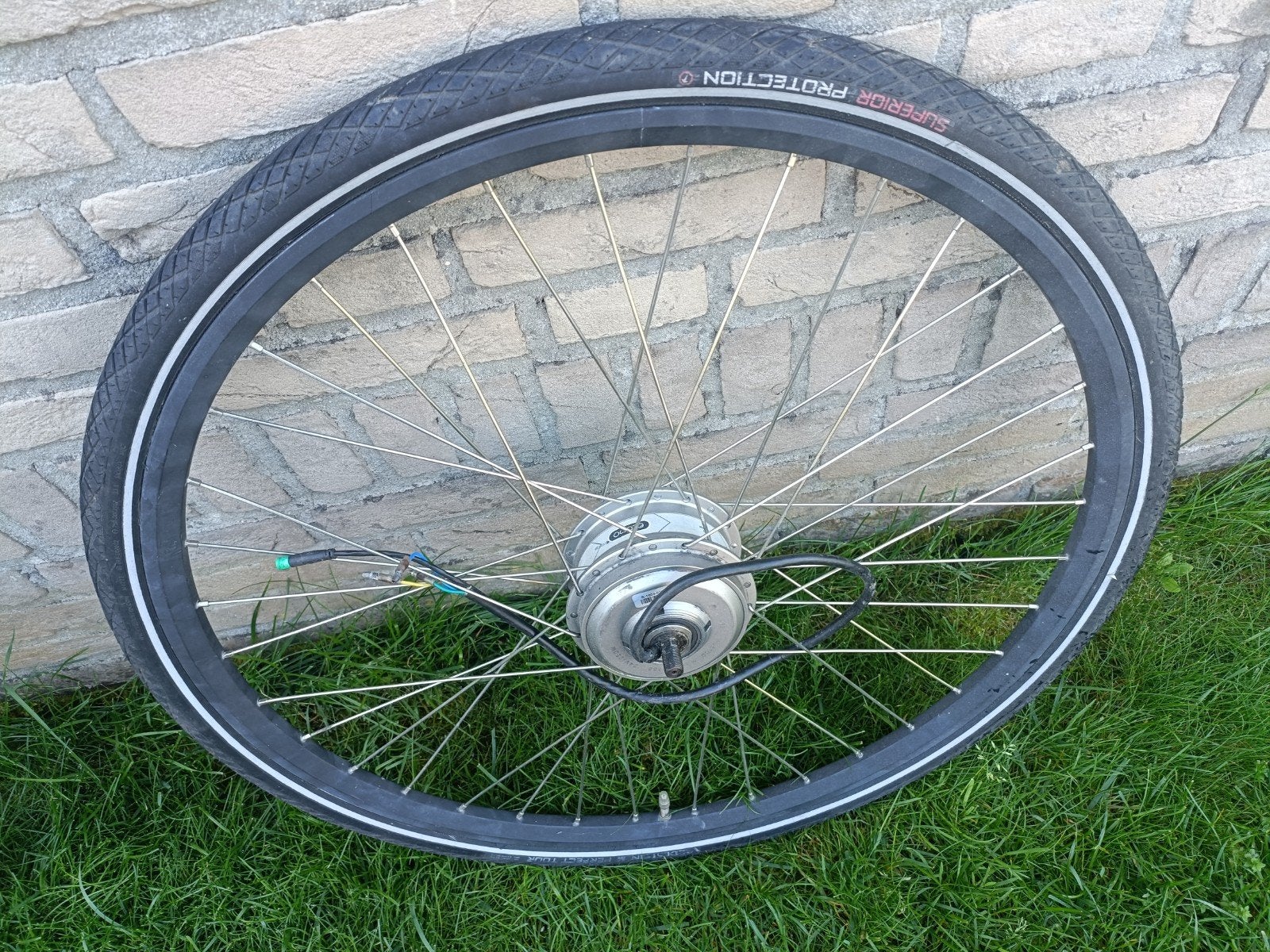 Voorwiel motor Cortina Ecomo 24V 250W, Fietsen en Brommers, Fietsonderdelen, Ophalen of Verzenden, Motor