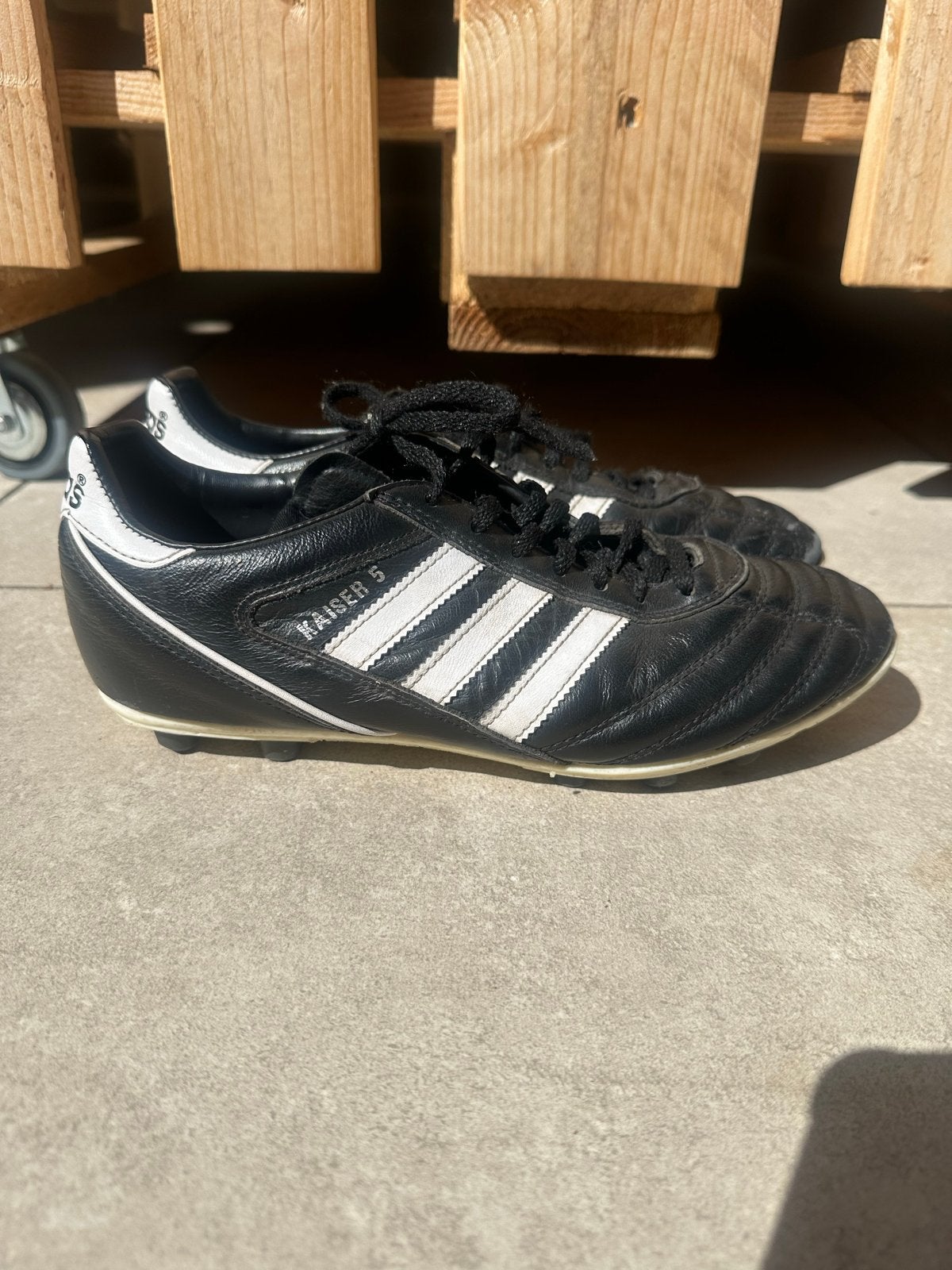 Adidas Kaiser voetbalschoenen - Maat 42, Ophalen of Verzenden, Gebruikt, Schoenen