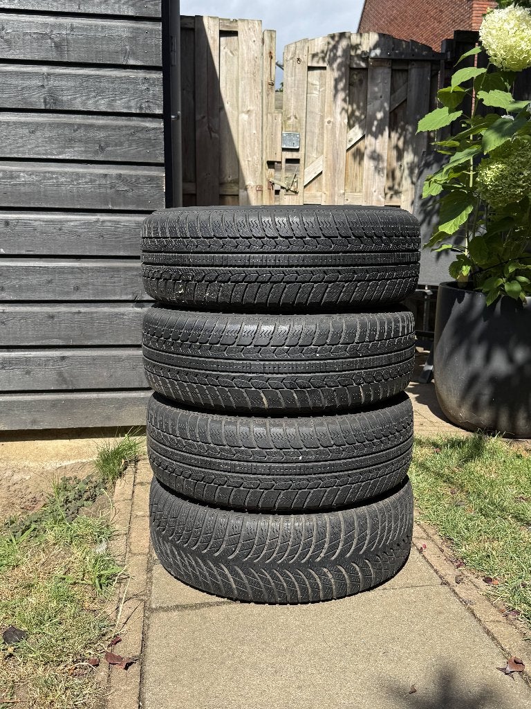 Winterbanden Fiat 500, Auto-onderdelen, Banden en Velgen, Ophalen, 14 inch, Gebruikt, Banden en Velgen