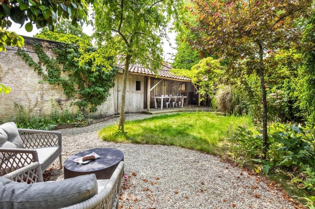 Gratis: wit gemeleerd grind (+- 40m2), Tuin en Terras, Ophalen, Gebruikt