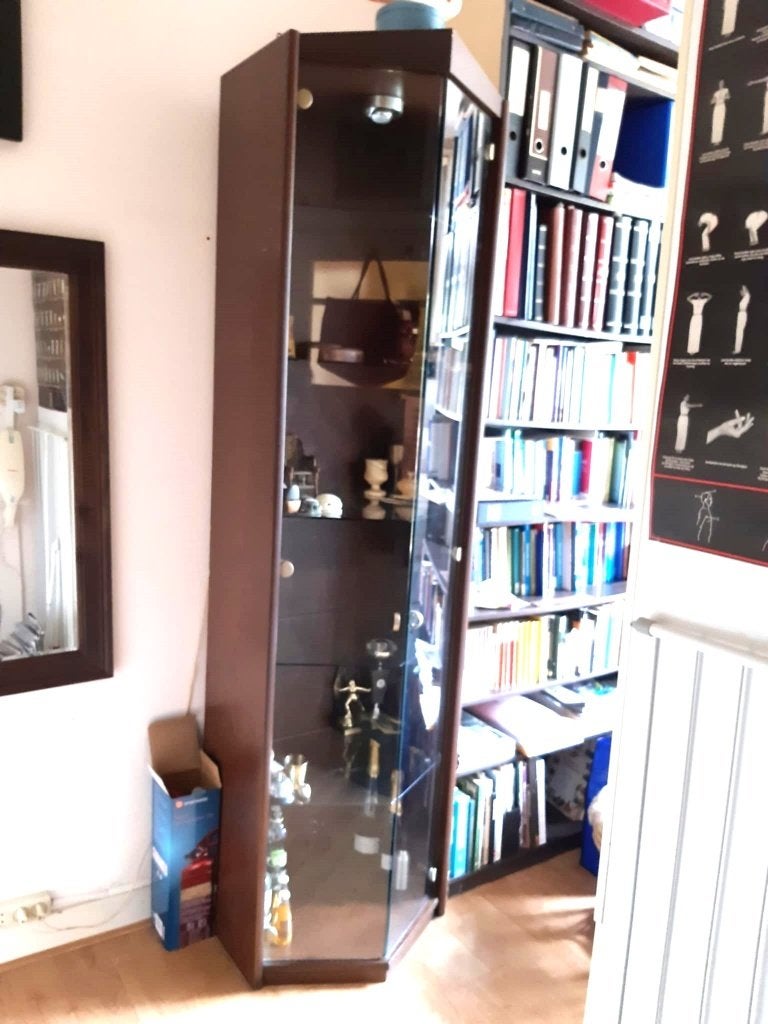vitrinekast met glazen deuren +5 glazen planken +verlichting, Huis en Inrichting, Kasten | Vitrinekasten, Ophalen, Met deur(en)