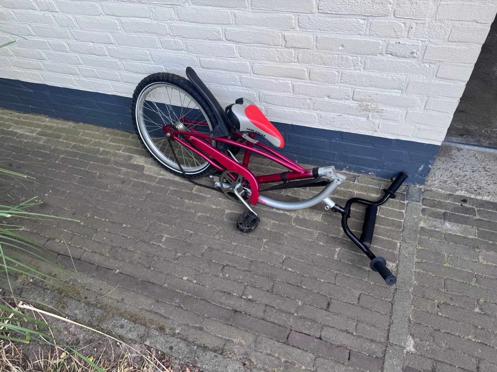 Aanhangfiets rood/zwart tank-oscar, Ophalen, Gebruikt, Kinderkar
