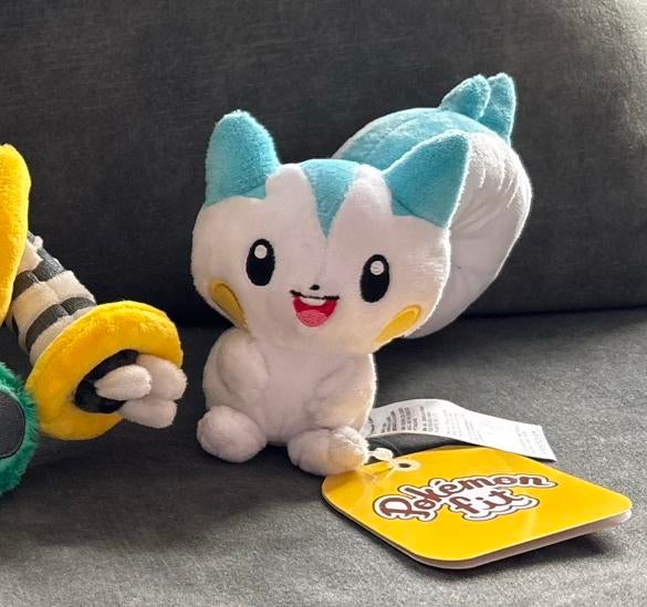 Pachirisu Pokemon Center Fit Knuffeltje, Kinderen en Baby's, Speelgoed | Knuffels en Pluche, Zo goed als nieuw, Overige typen