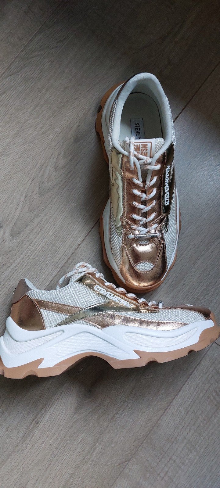 Steve Madden Zoomz rose mt 40, Steve Madden, Nieuw, Ophalen of Verzenden, Sneakers of Gympen