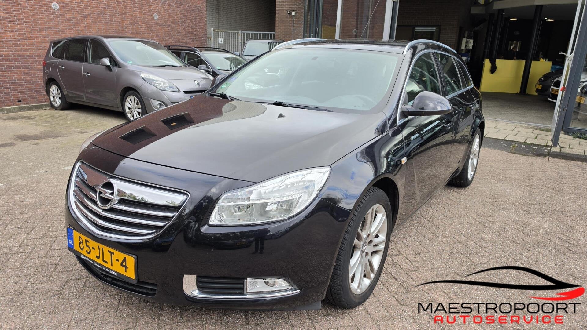 Opel Insignia Sports Tourer 1.8 Edition, Auto's, Gebruikt, 4 cilinders, 1796 cc, Zwart