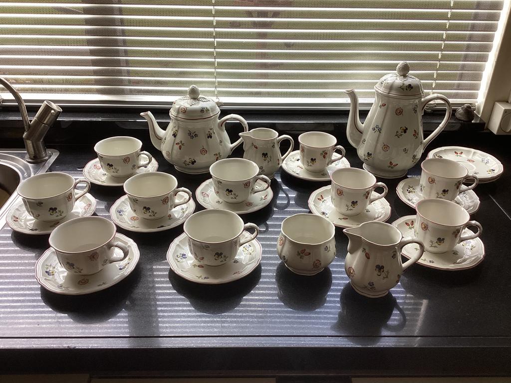 Villeroy & Boch thee/koffie servies PETITE FLEUR, Huis en Inrichting, Keuken | Servies, Ophalen, Porselein, Overige stijlen, Overige typen