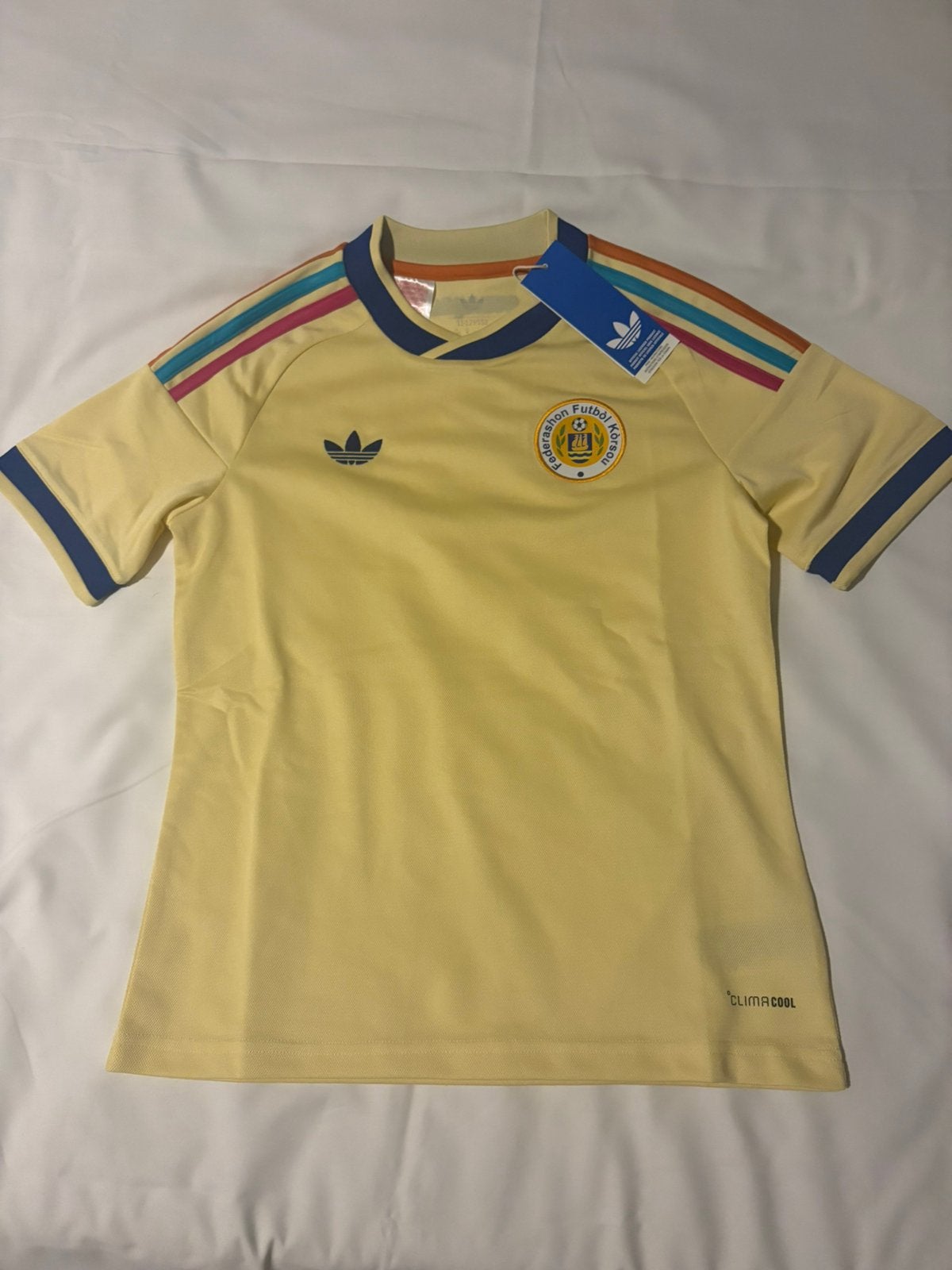 Officieel wk shirt curacao, Sport en Fitness, Voetbal, Maat XS of kleiner, Ophalen, Zo goed als nieuw, Shirt
