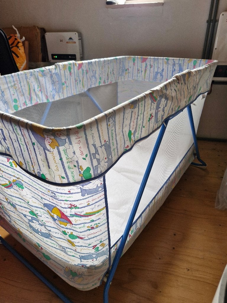 Campingbedje met matras, Kinderen en Baby's, Ophalen, Gebruikt, Reisbedje