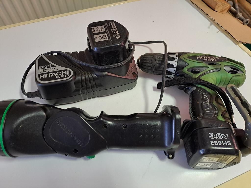 Hitachi boormachine en oplaadbare zaklamp, Ophalen, Gebruikt, Minder dan 700 watt, Overige typen