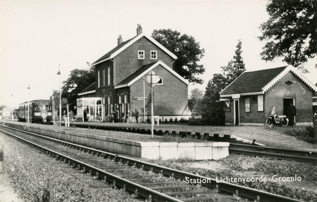 Oude Fotokaart Lichtenvoorde Groenlo Station Trein, Verzenden, 1940 tot 1960, Ongelopen, Gelderland