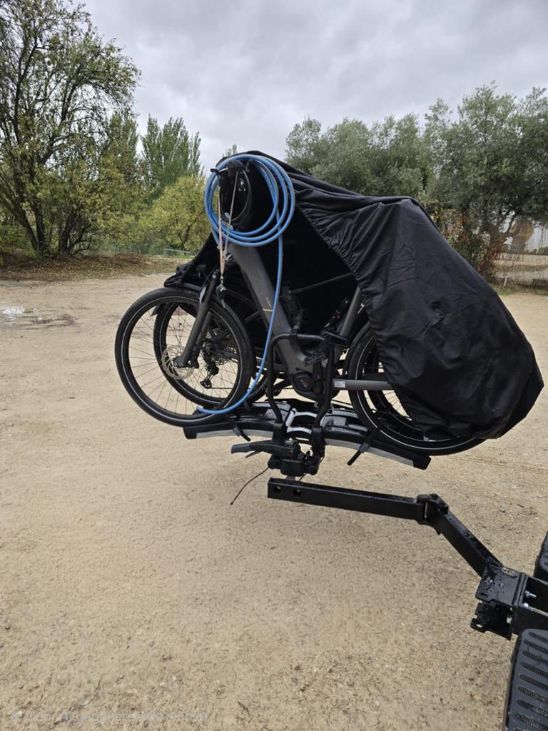 Zwenkarm fietsendrager Buscamper ook geschikt voor E Bikes, Ophalen, Gebruikt