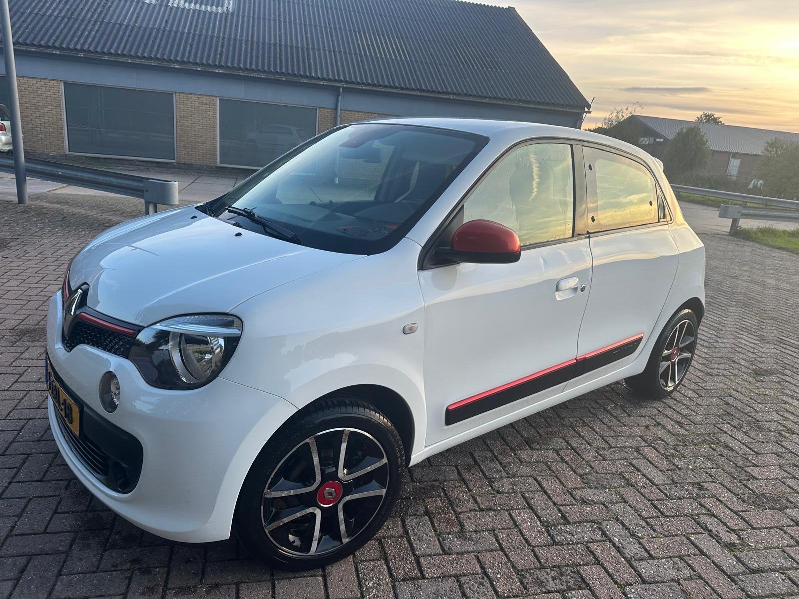 Renault Twingo 0.9 TCE 90 (twingo Iii) 2014 Wit, Auto's, 898 cc, 31 €/maand, 918 kg, 4 stoelen
