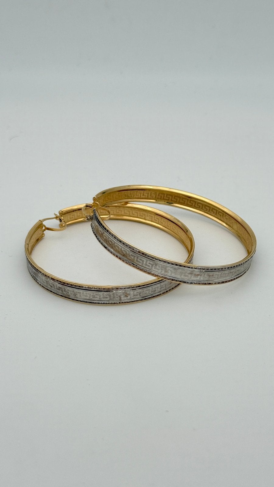 14 Karaat Gouden Bicolor Griekse Sleutel Creolen 67,8 mm, Sieraden, Tassen en Uiterlijk, Oorbellen, Hangers, Nieuw, Ophalen of Verzenden
