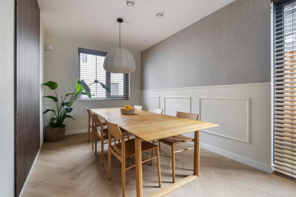 Nord eettafel van bolia + 1 Nord uittrekblad, Ophalen of Verzenden, Zo goed als nieuw, 75 m² of meer, Parket